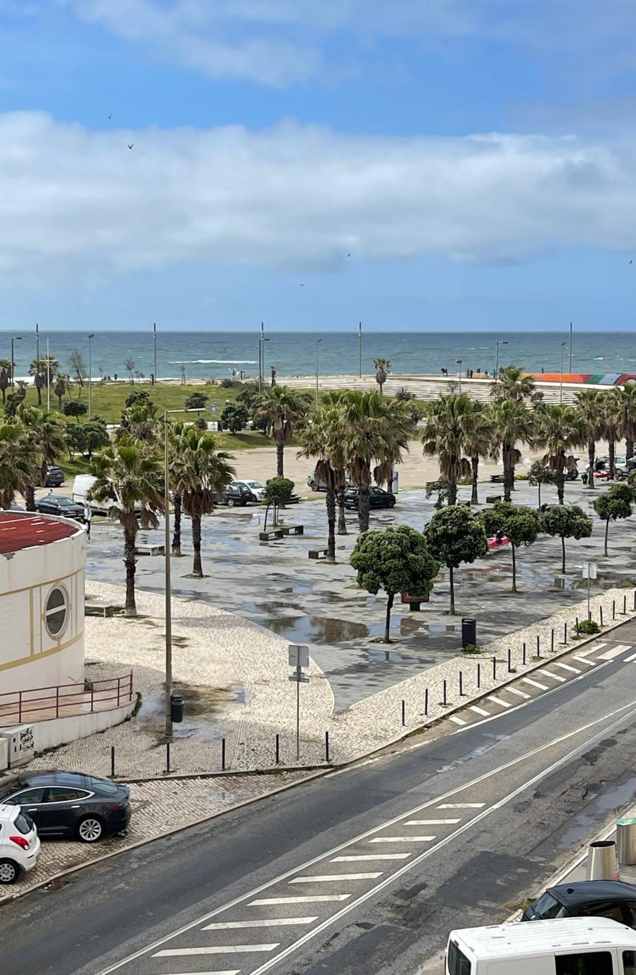 Enjoy Ocean Beach Life At Costa Da Caparica! Εξωτερικό φωτογραφία